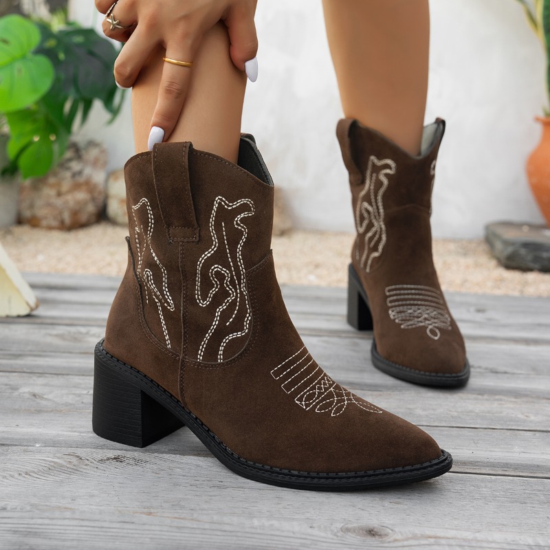 Embroidery Design - Sepatu Boots Wanita Setengah Betis Desain