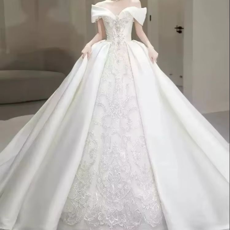 Embroidery Skirt - Gaun Pengantin Chic Off Shoulder dengan