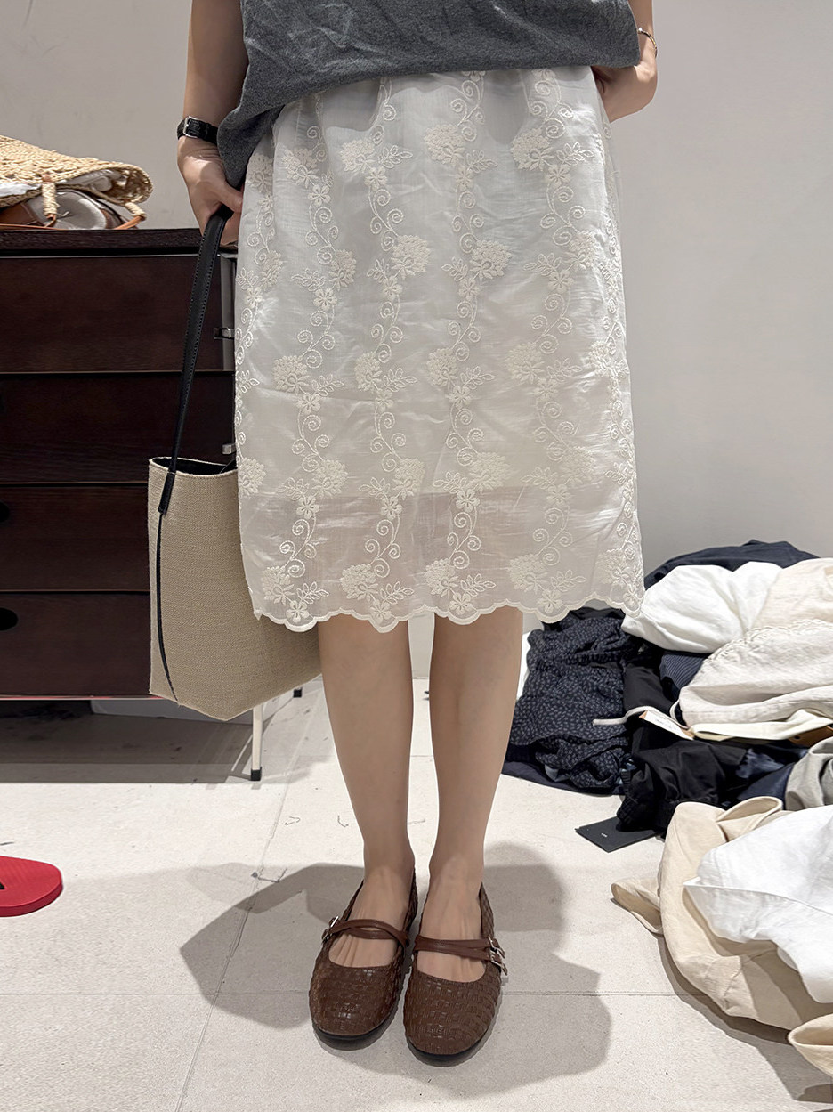 Rok Kasual Bordir Gaya Korea U - Embroidery Skirt ulasan dan harga