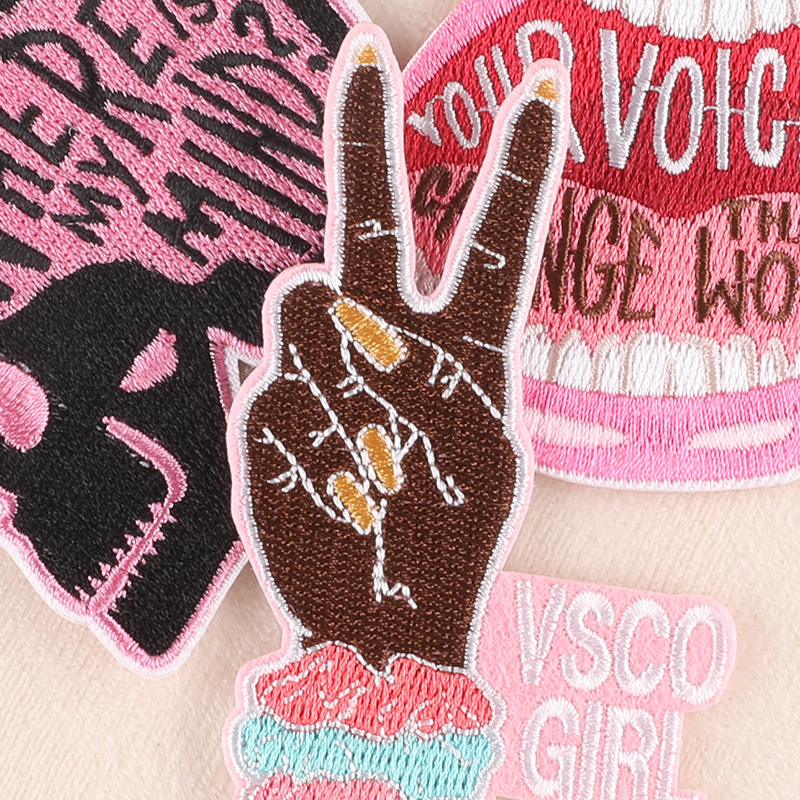 Besi Pada Patch Pink Perempuan - Embroidery Lips ulasan dan harga