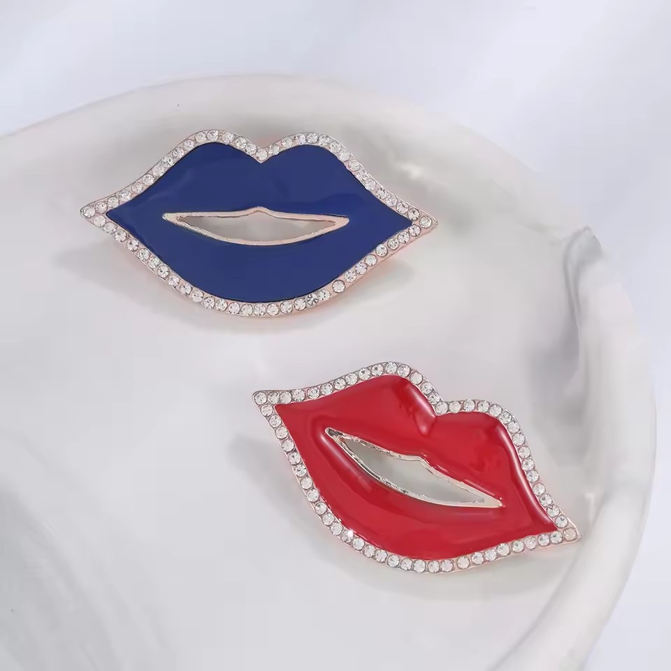 1pc Bros Bibir QUEEN untuk Wan - Embroidery Lips ulasan dan harga