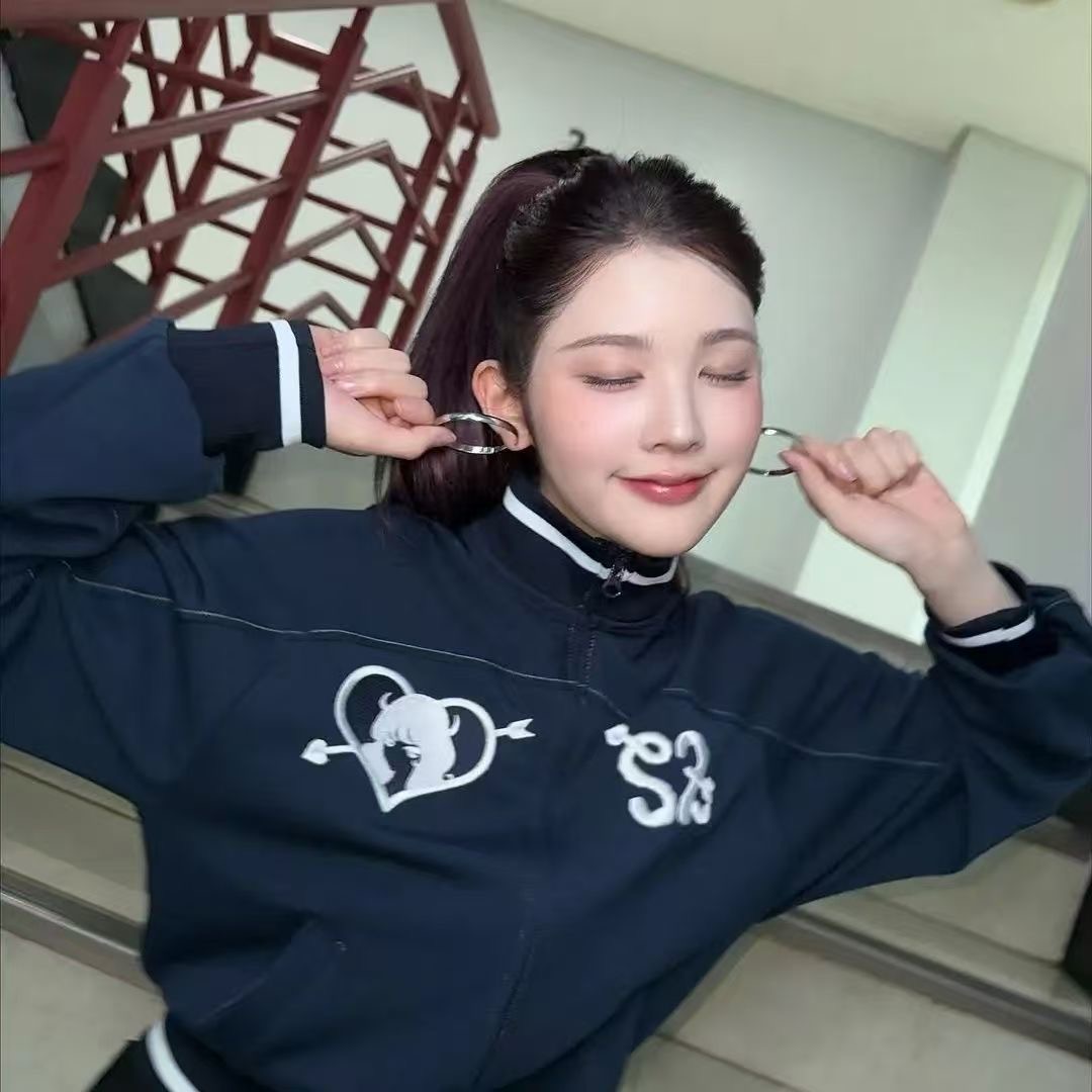 Atasan Sweater Pertunjukan Tar - Embroidery Skirt ulasan dan harga